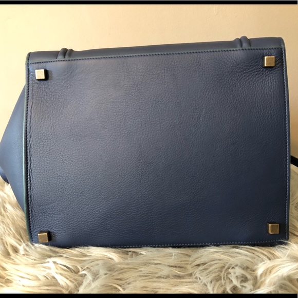 **SOLD**Cèline Medium Phanthom Bag - Picture 4 of 8